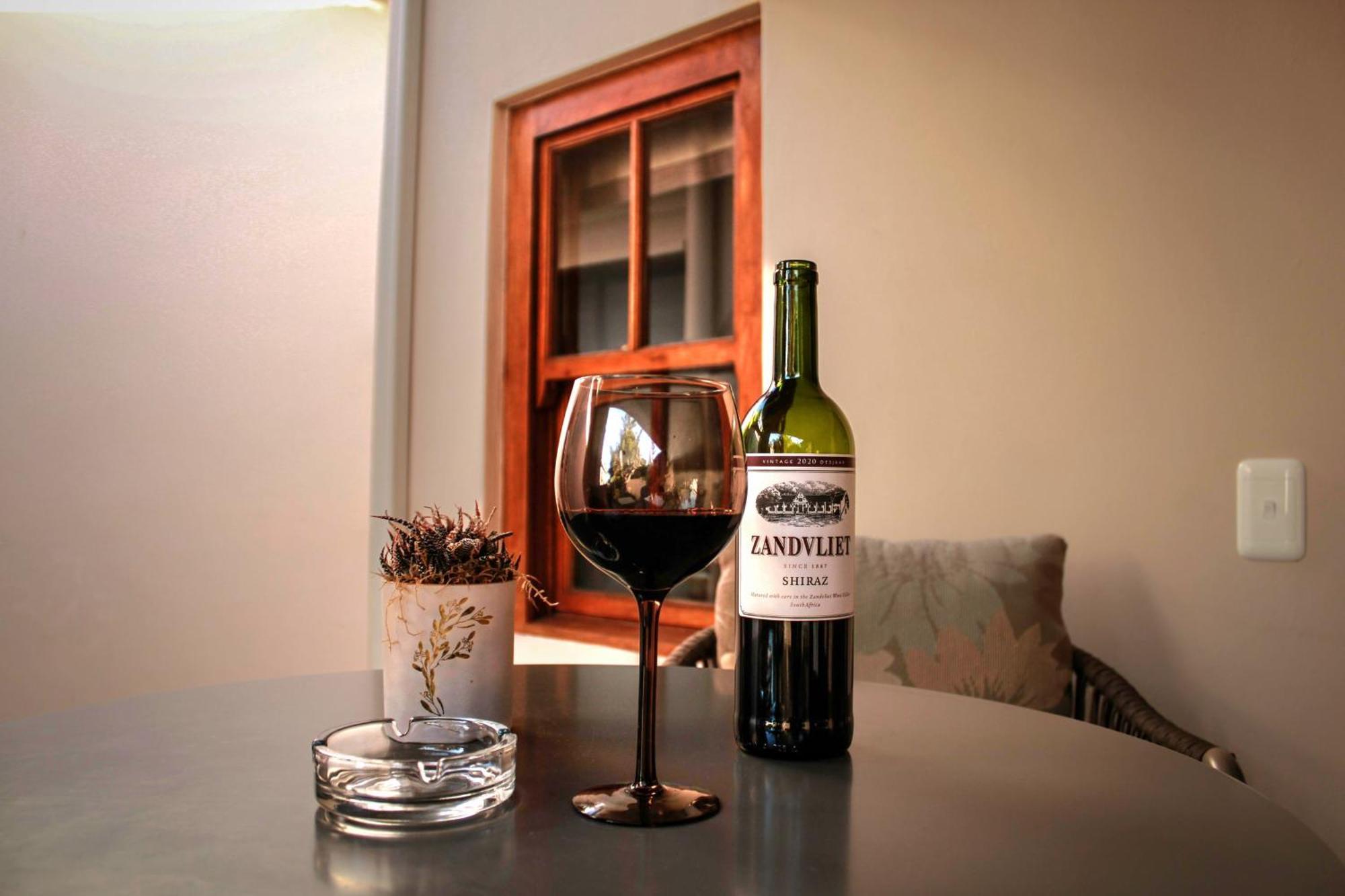 C-Vu-Cottage Cosy And Warm Private Apartment Мозел Бей Екстериор снимка